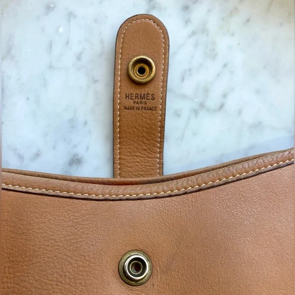 HERMÈS VTG ‘87 Fjord Rodeo Berline shoulder bag, Gold/gold, circleQ,GUC - Picture 11 of 16